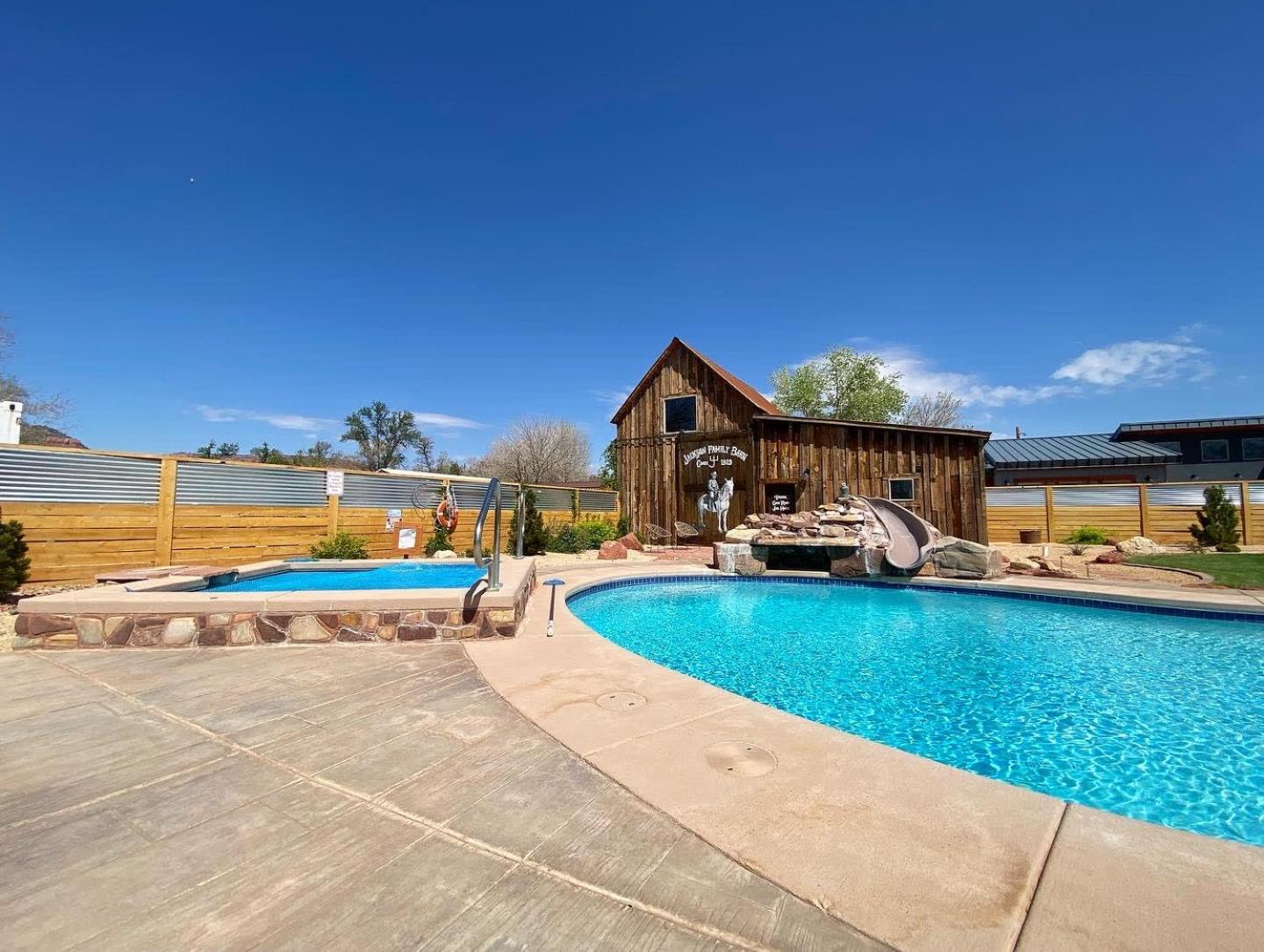 Timber & Tin G 2Bed 2Bath W Pool & Rooftop Deck Kanab Eksteriør bilde